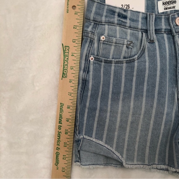 KENSIE JEANS VINTAGE LUXE NWT THE HIGH RISE SHORT SIZE 2/26 STRIPED DENIM - Picture 14 of 16